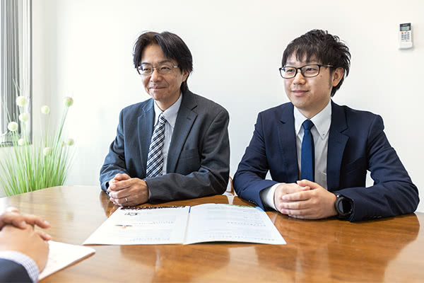 クライアントとの打ち合わせの様子