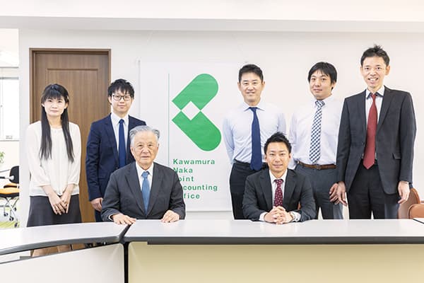 和歌山事務所での集合写真
